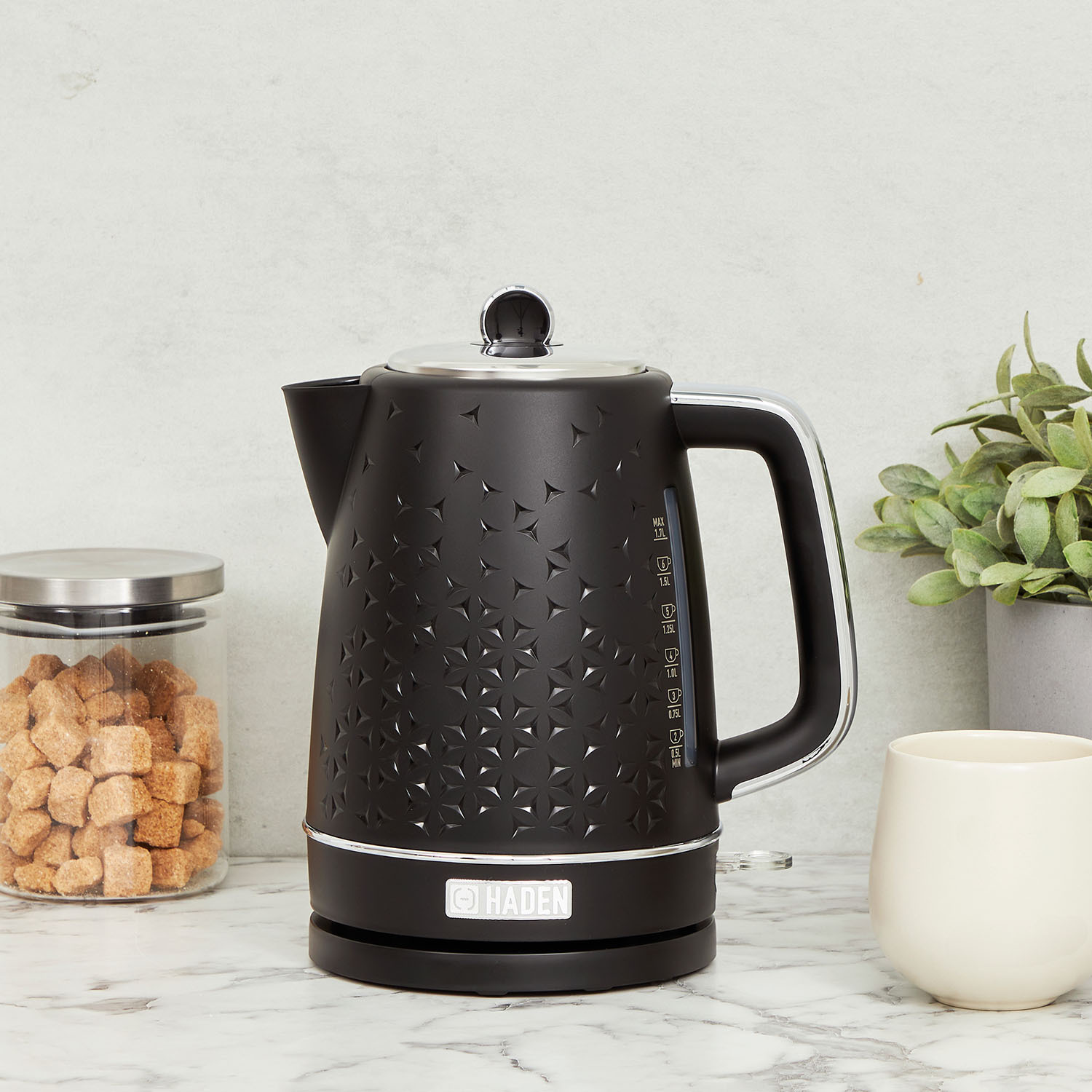 Haden Starbeck Kettle - Black or Ivory Image 3