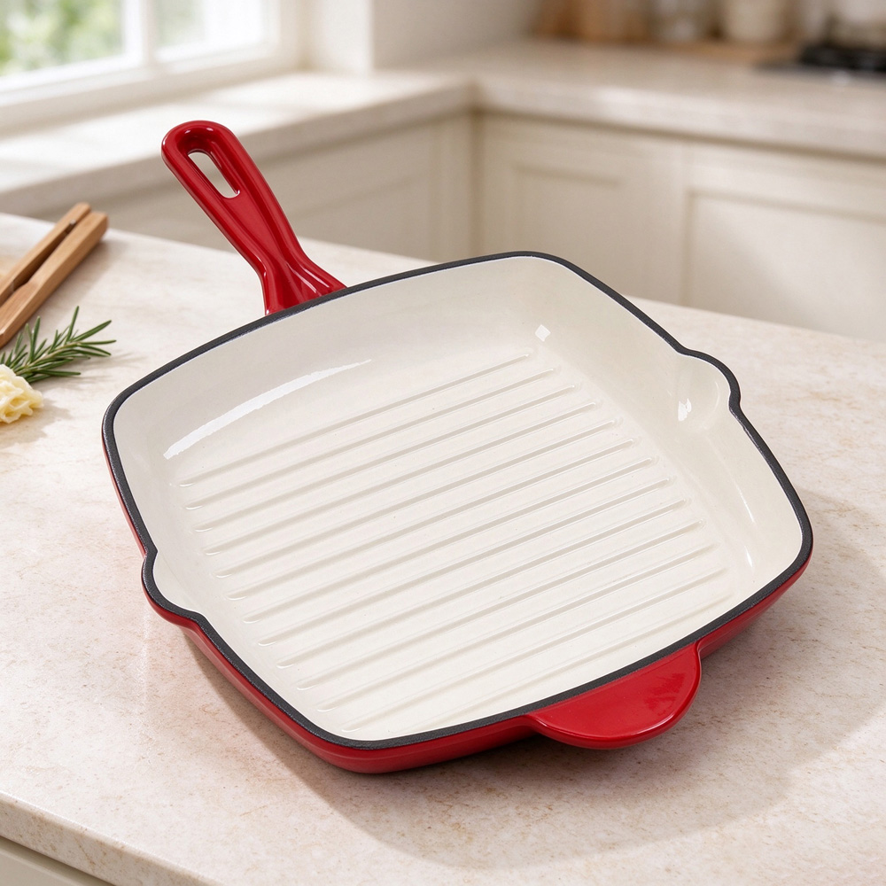 Living and Home 28.5cm Gradient Red Enamelled Cast Iron Square Grill Pan Image 7