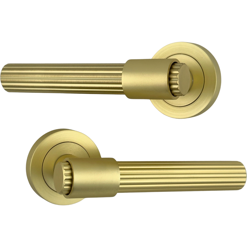 AXS Hardware Nevada Satin Brass Latch Door Handles on Rose 2 Pack Image 3