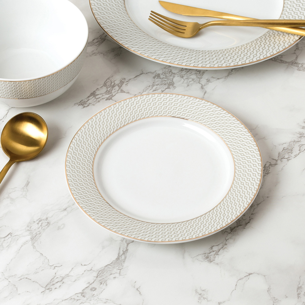 Waterside Premium Diamond and Gold 12 Piece Dinner Set Image 4