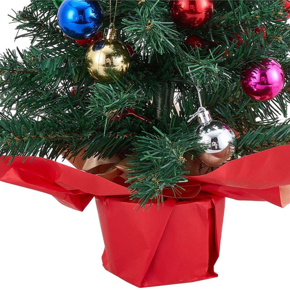 Living and Home Star Topper and Red Berries Mini Artificial Christmas Tree LED String Light 1.8ft Image 5