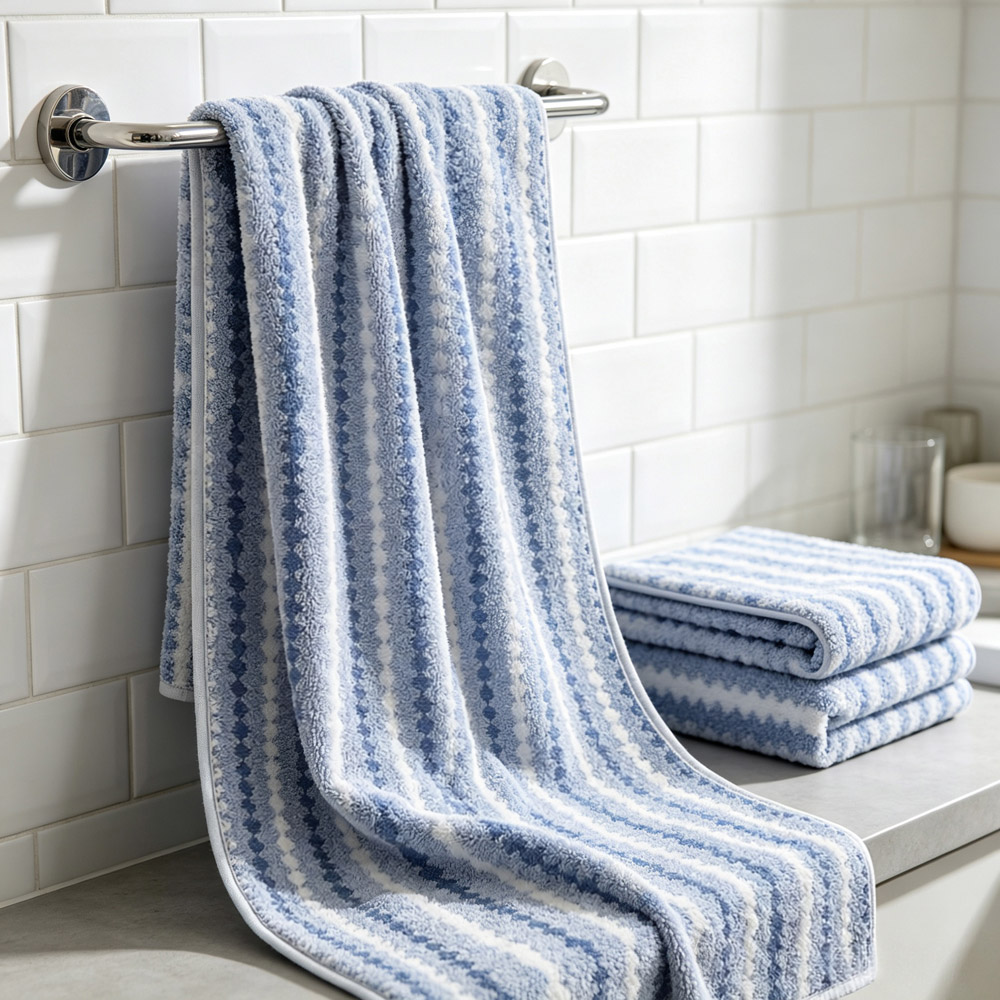 Living and Home Soft Polyester Blue Zigzag Wave Towel Set of 4 Image 7