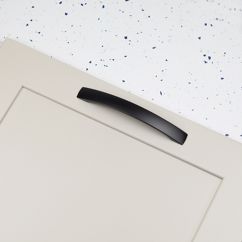Handle & Home Matt Black Bridge Handle 160mm Image 2