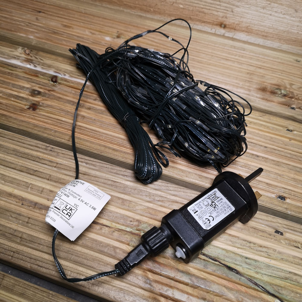 Premier 180 Cool White LED Christmas Net Light 1.7 x 1.2m Image 4