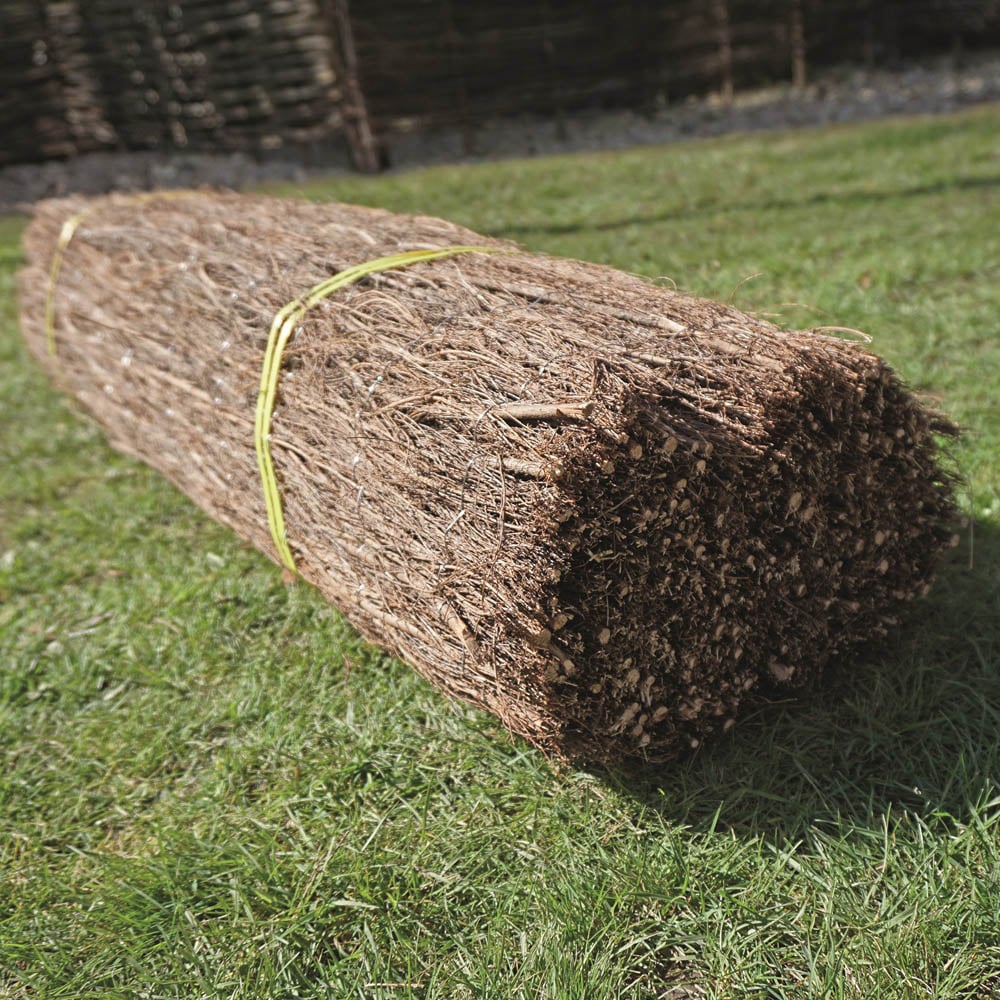 Garden Gear 1.5 x 4m Brushwood Thatch Screen Roll Image 3