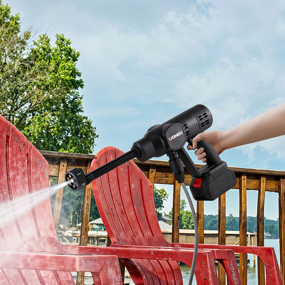 Living and Home GT200048 450W Black Electric Handheld Pressure Washer with 2 Batteries and 5m Hose Image 8