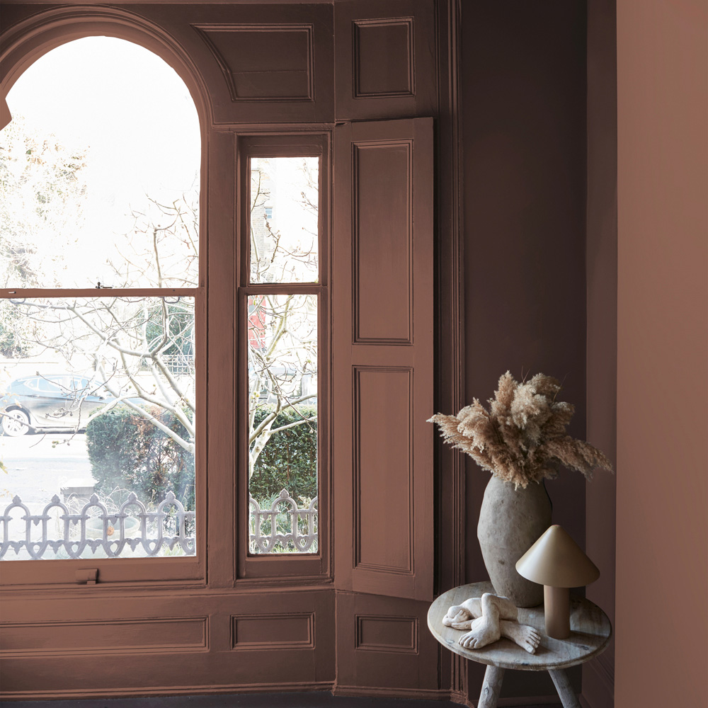 Abigail Ahern Walls and Ceilings Oaken Cask Emulsion Paint 2.5L Image 5