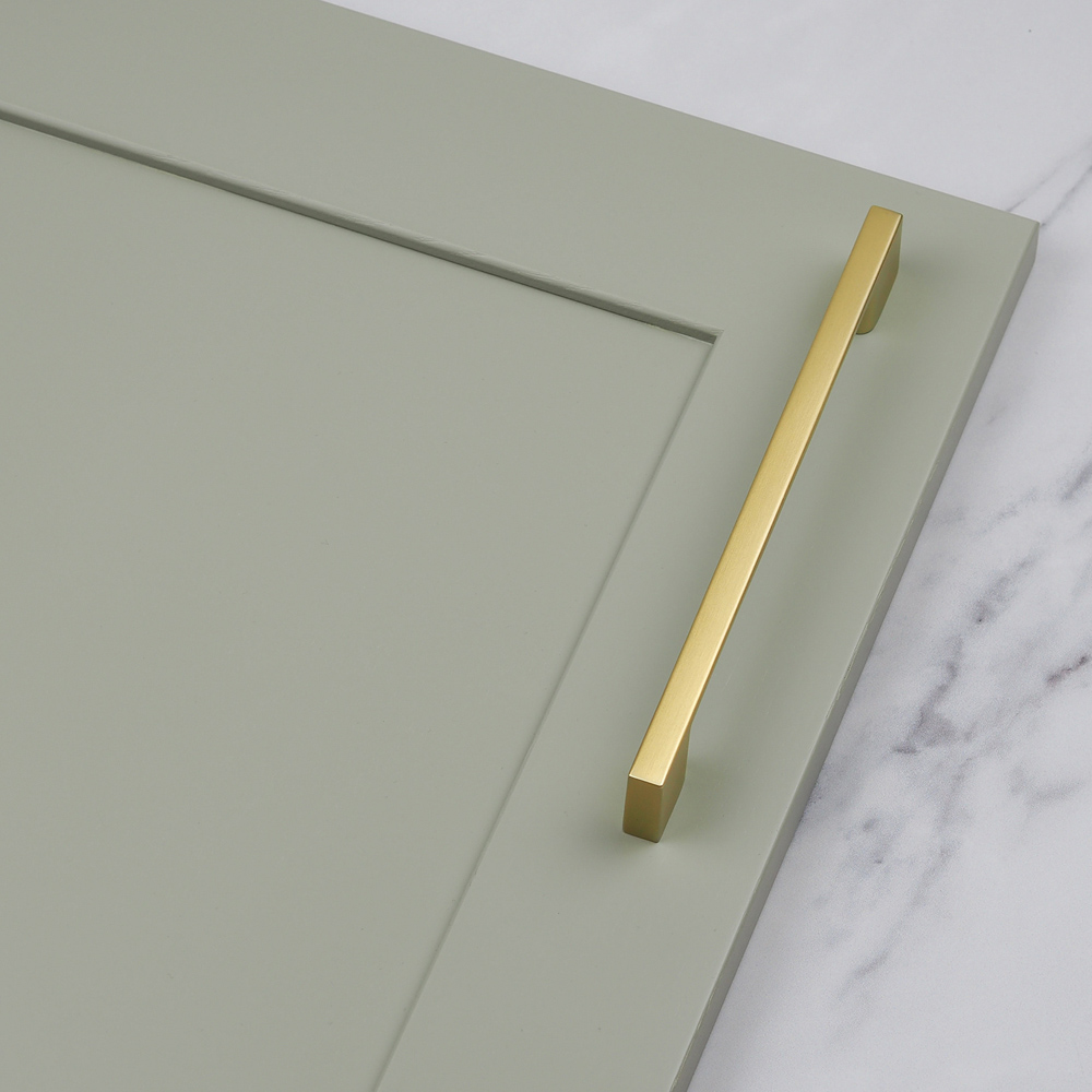 Handle & Home Brushed Brass Square D Handle 160mm Image 4