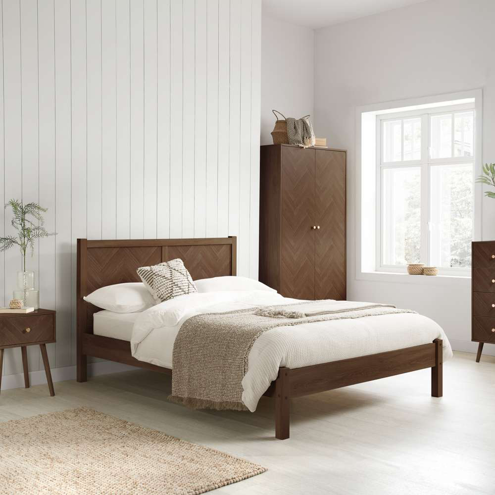 Herringford Double Bed Image 8