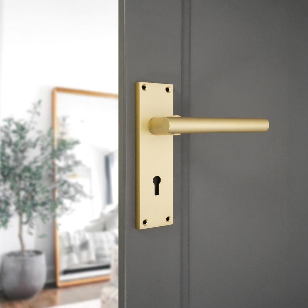 Spira Brass Jura Satin Brass Lever on Backplate Door Handle with Lock 2 Pack Image 2