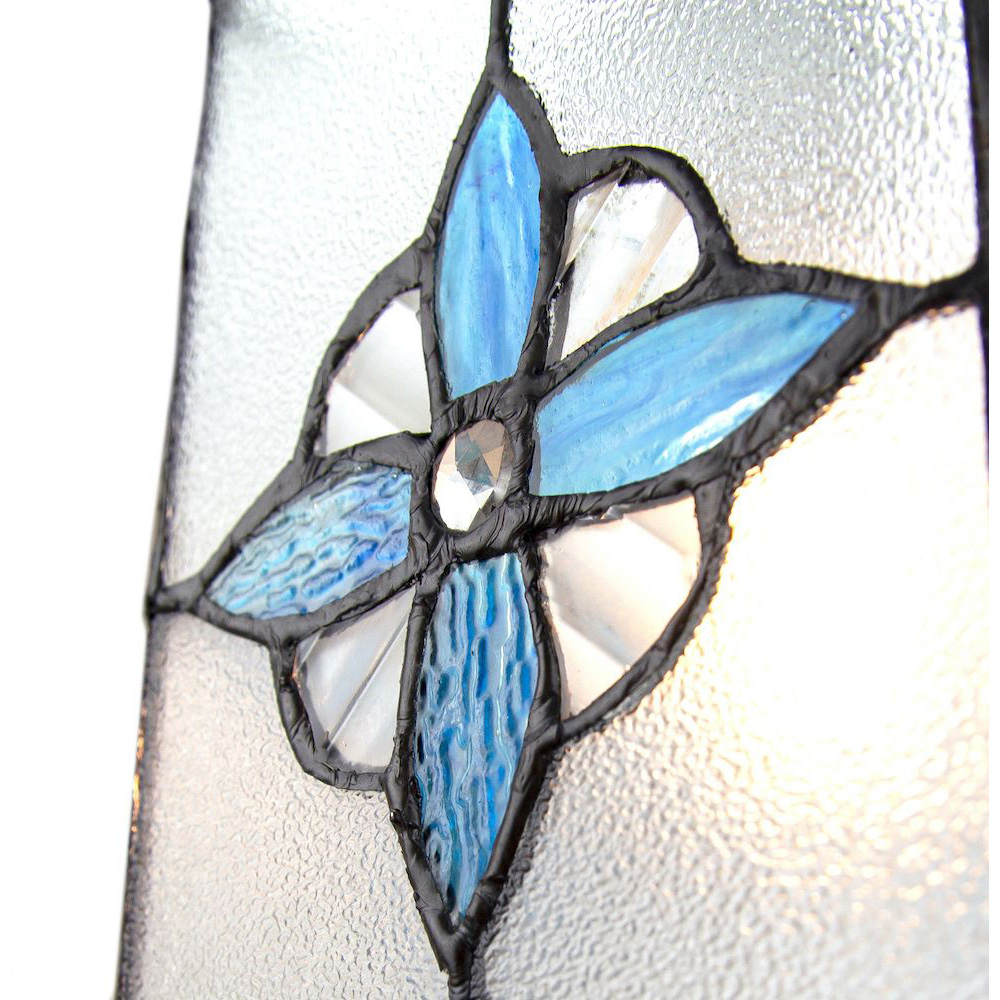 Happy Homewares Clear Glass Traditional Tiffany Style Pendant Shade with Teal Panels Image 4