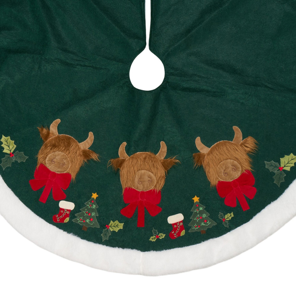 Christmas Highland Cow Tree Skirt Image 3