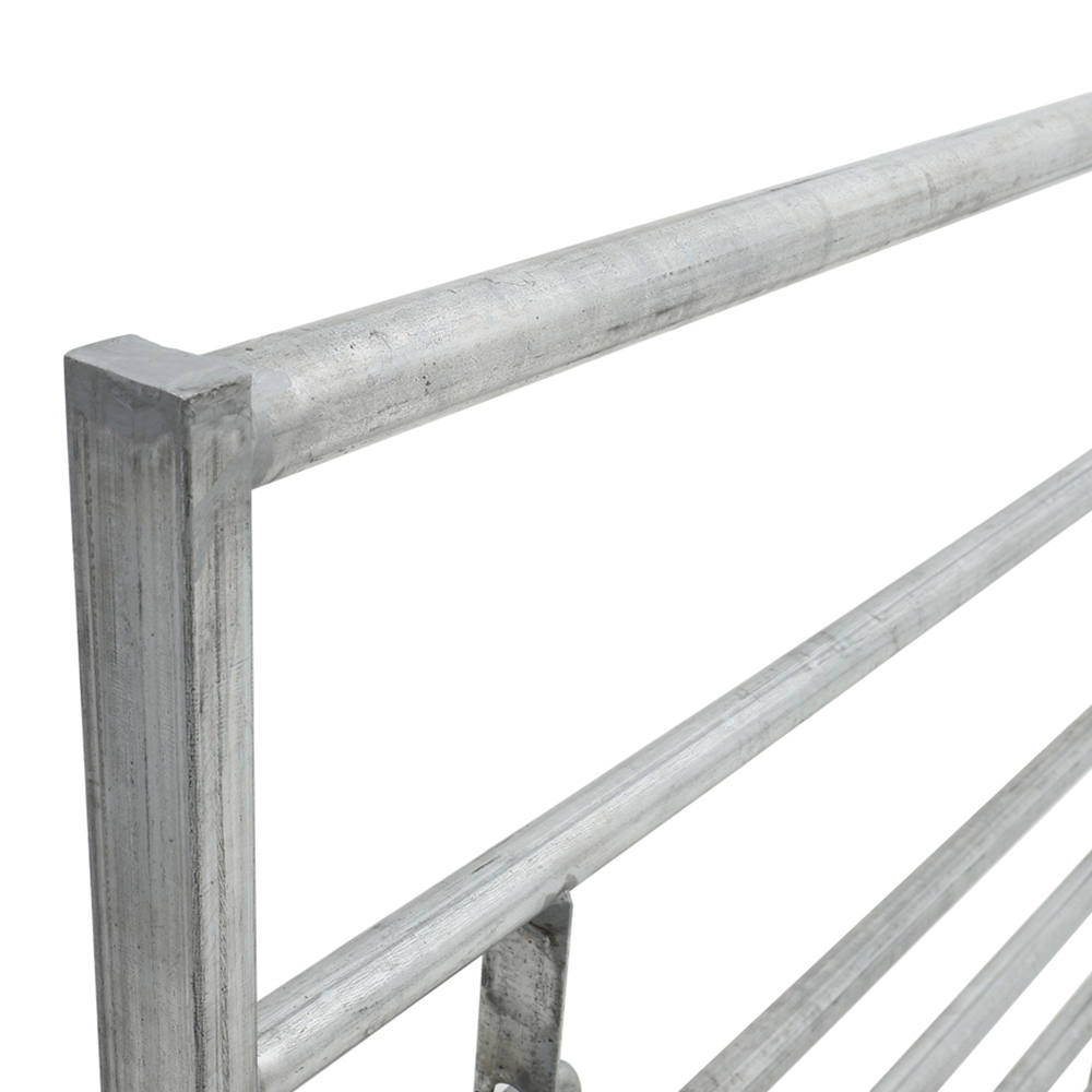 Living and Home 7 Bar Half Mesh Galvanised Metal Multipurpose 8ft Field Gate Image 3