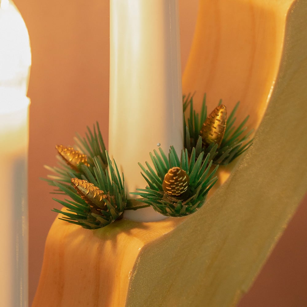 The Christmas Workshop 7 LED Pine Wooden Candle Bridge Light Image 5