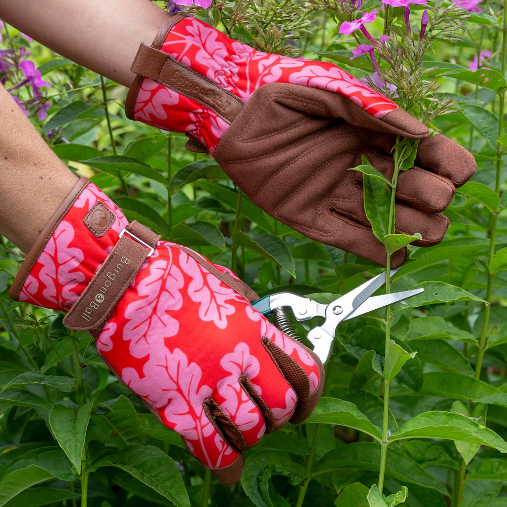 Burgon and Ball Love The Glove Medium-Large Women Oak Leaf Poppy Gardening Gloves Image 3