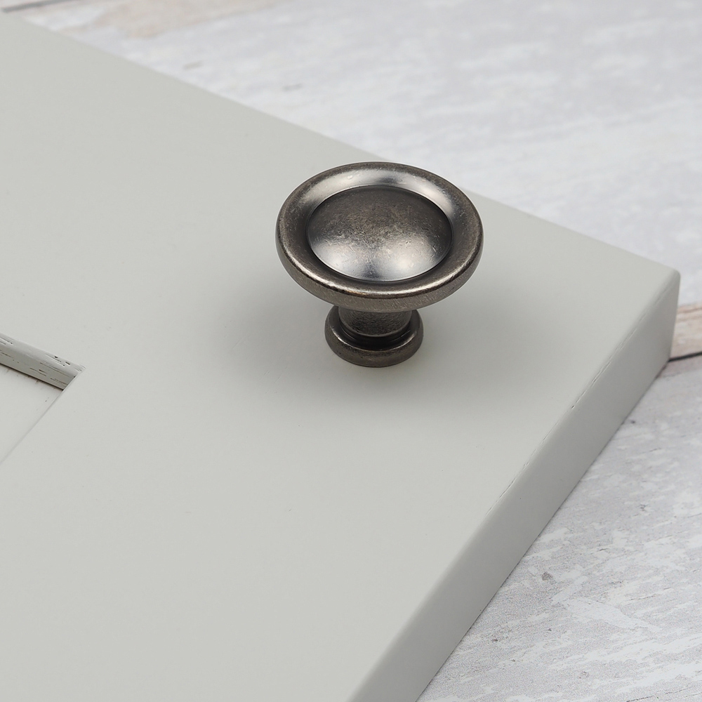 Handle & Home Antique Pewter Knob 31mm Image 2