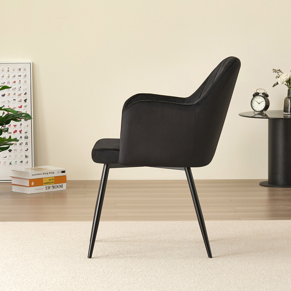 Indoor Living New York Charlotte 4 Seater Round Dining Set Black Image 7