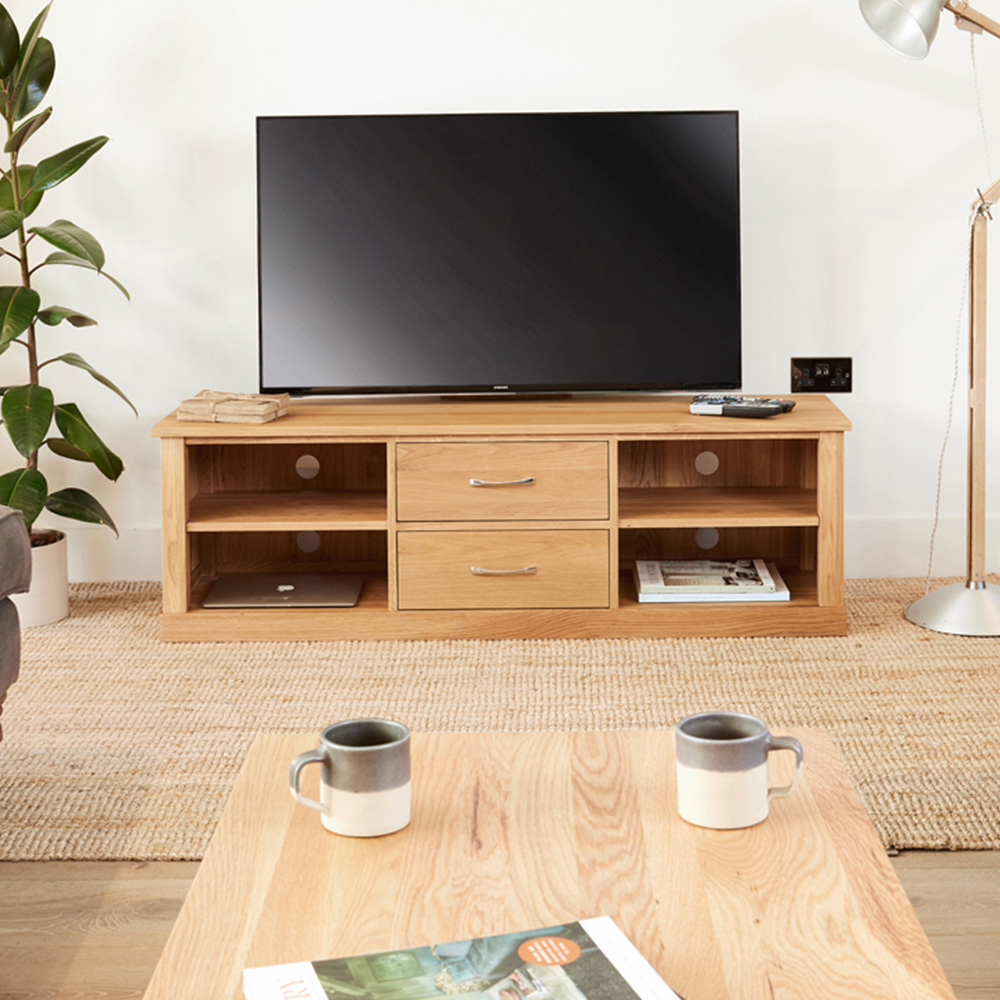 Baumhaus Mobel Oak Mounted Widescreen TV Cabinet Image 2
