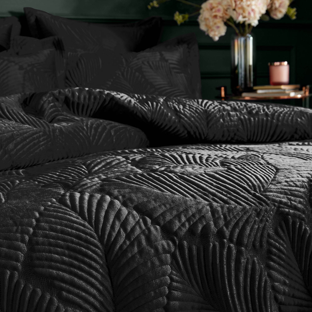 Paoletti Palmeria Double Black Quilted Velvet Duvet Set Image 2