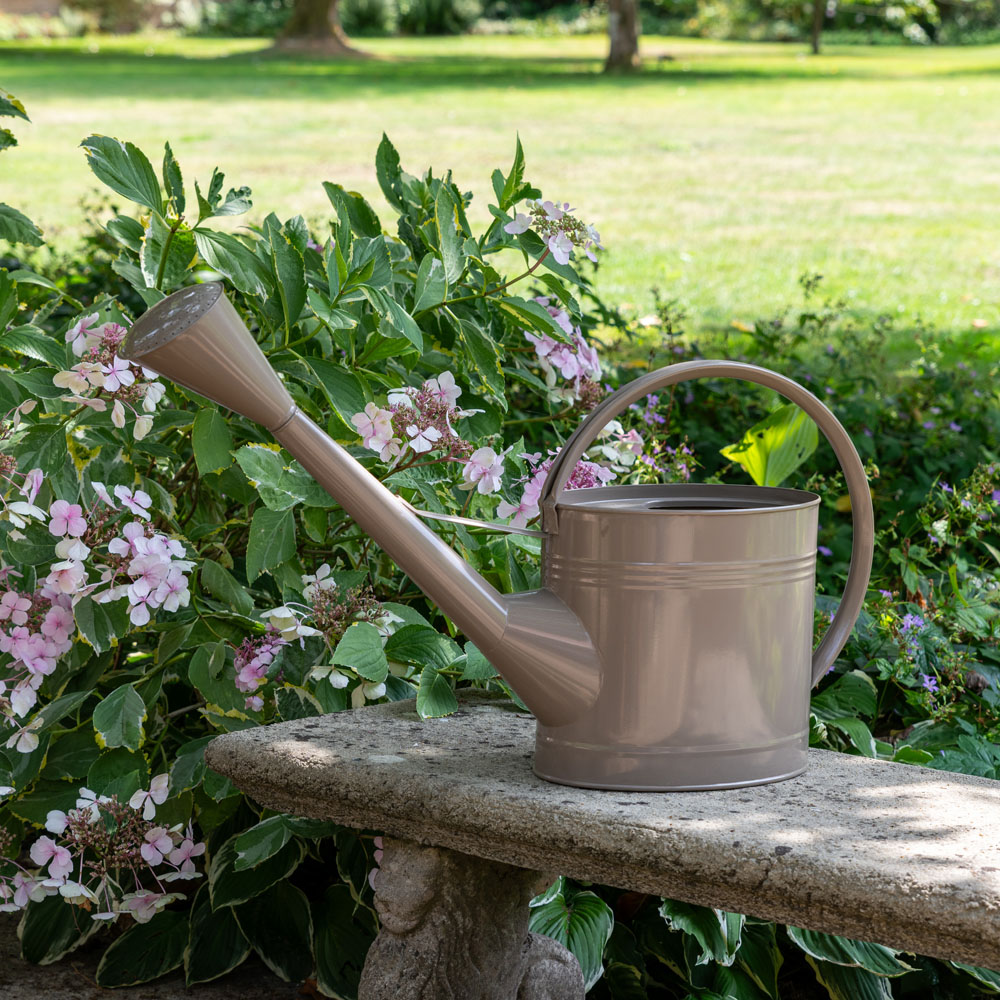 Burgon & Ball Truffle Galvanised Steel Waterfall Watering Can with Removeable Rose 9L Image 2
