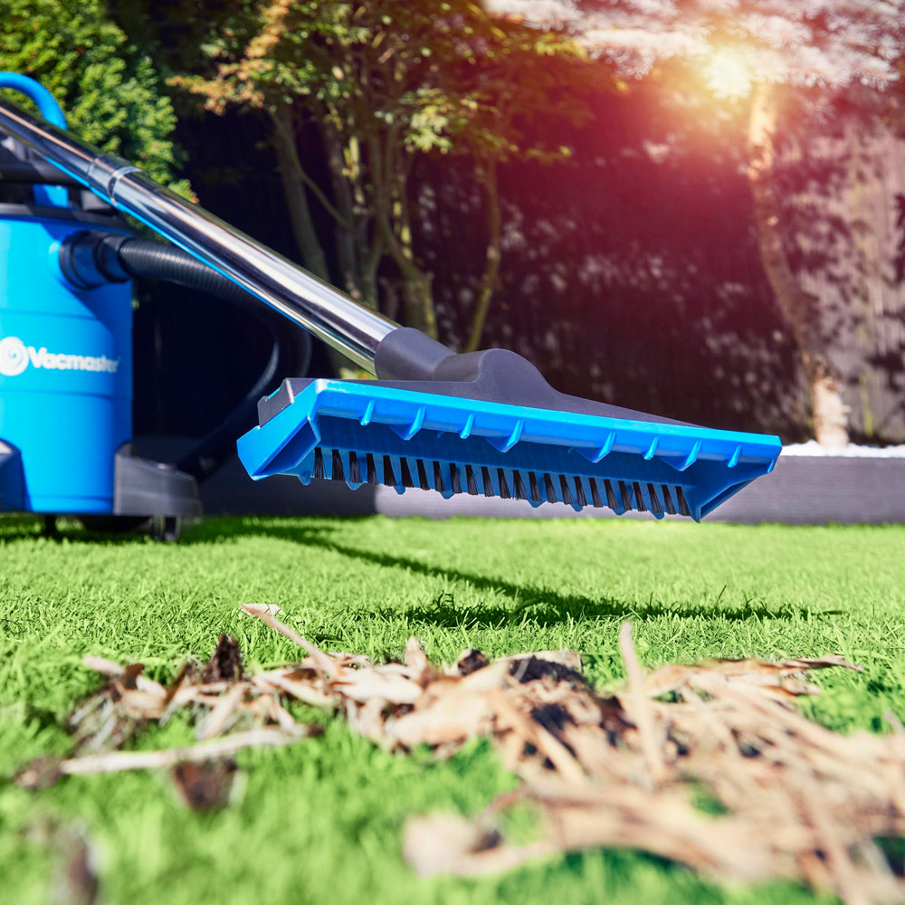 Vacmaster VBVB1518PF-01 Artificial Grass Vacuum Cleaner with Detachable Blower Image 4