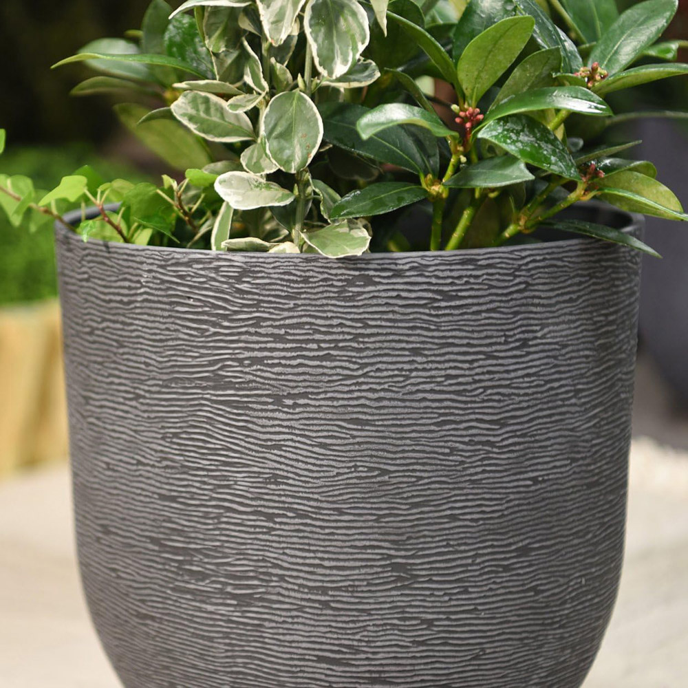 Garden Gear Dark Grey Stone Effect Planter 26cm 3 Pack Image 3