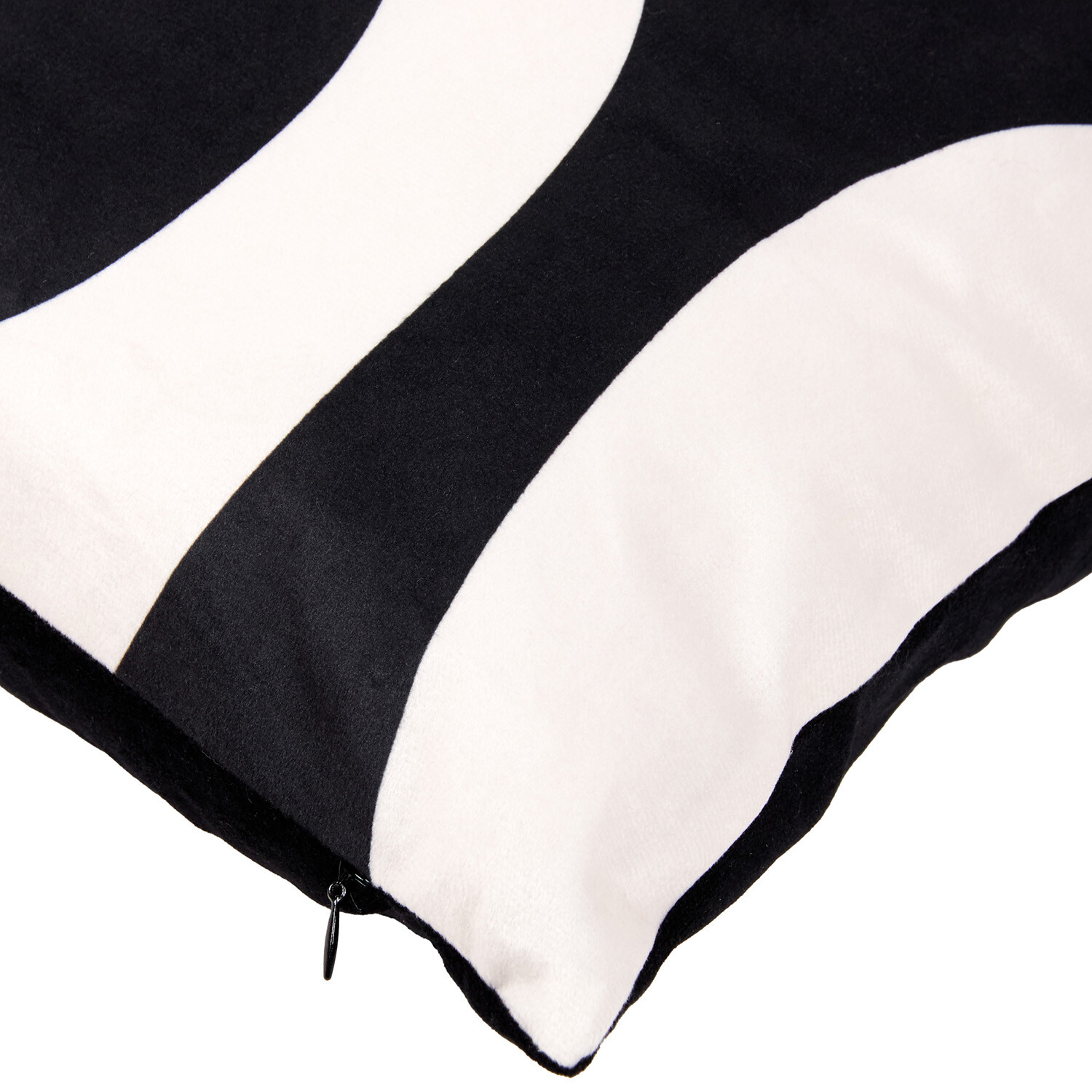 Divante Kiki Cushion 45x45cm Image 3