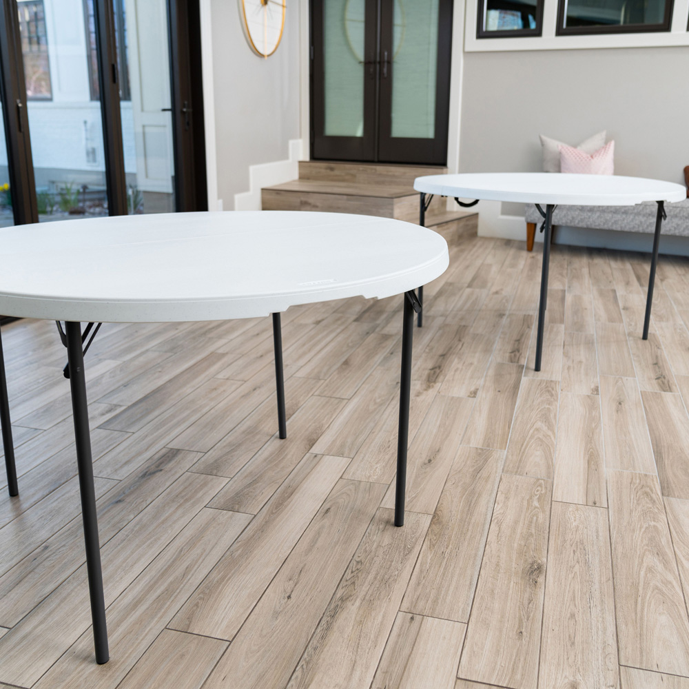 Lifetime Products 4 Seater Fold In Half Light Round Commercial Table Image 6