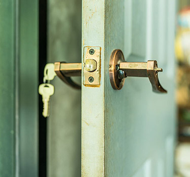 squeaky-door-blog (1).jpg