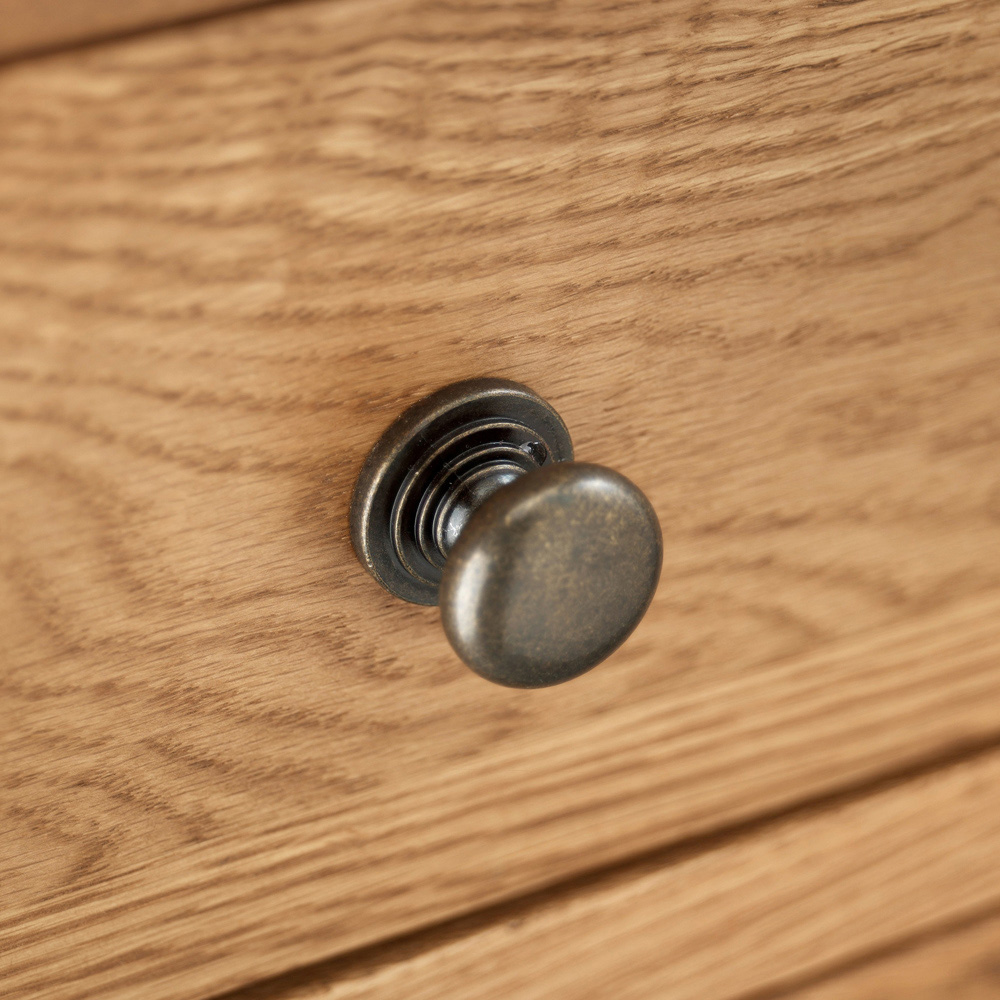 Julian Bowen Marlborough 6 Drawer Oak Chest of Drawers Image 3