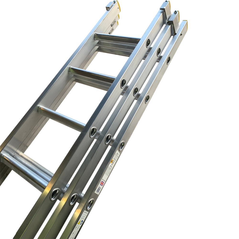 LFI PRo Triple Section 9 Rung Extension Ladder 2.5m Image 4