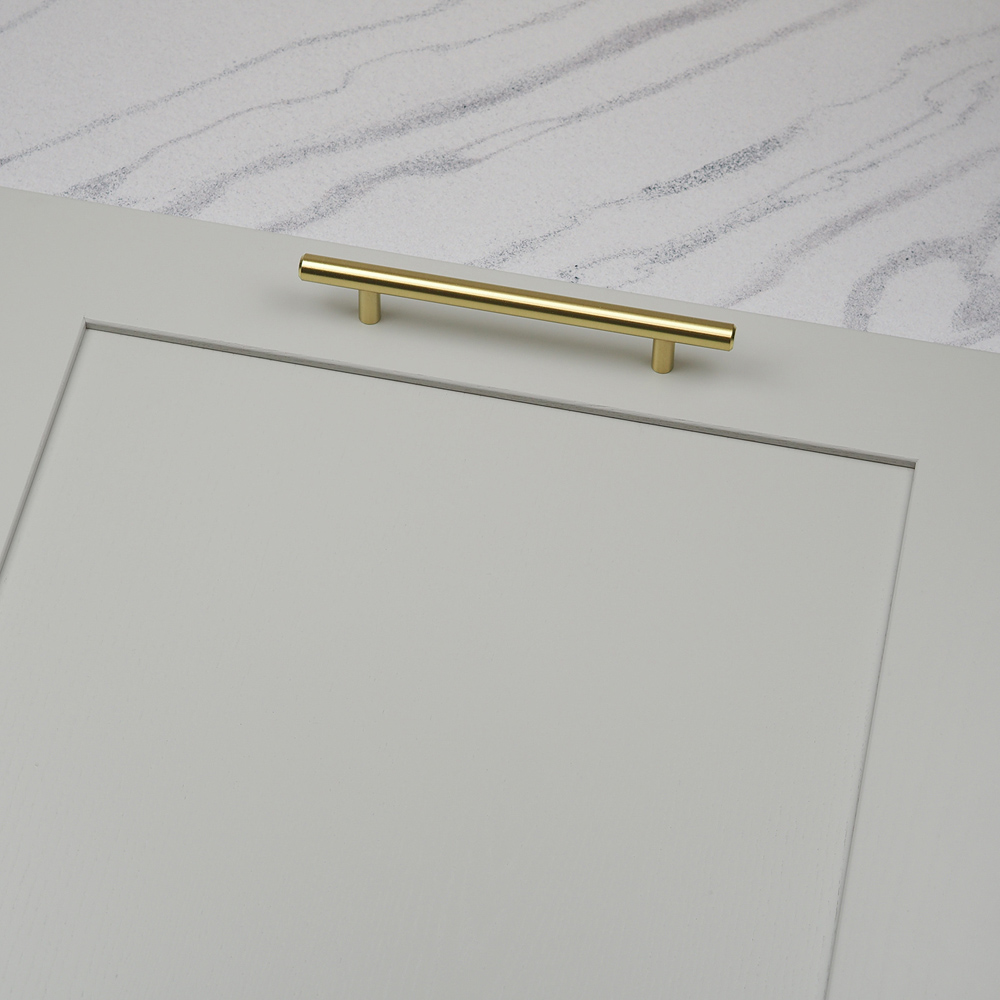 Handle & Home Brushed Brass Bar Handle 128mm Image 3