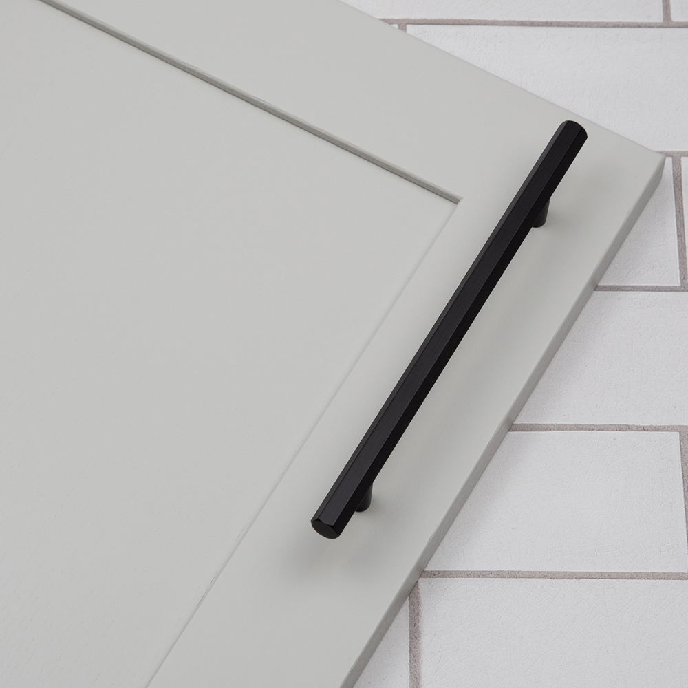 Handle & Home Matt Black Hexagon T-Bar Handle 160mm Image 2
