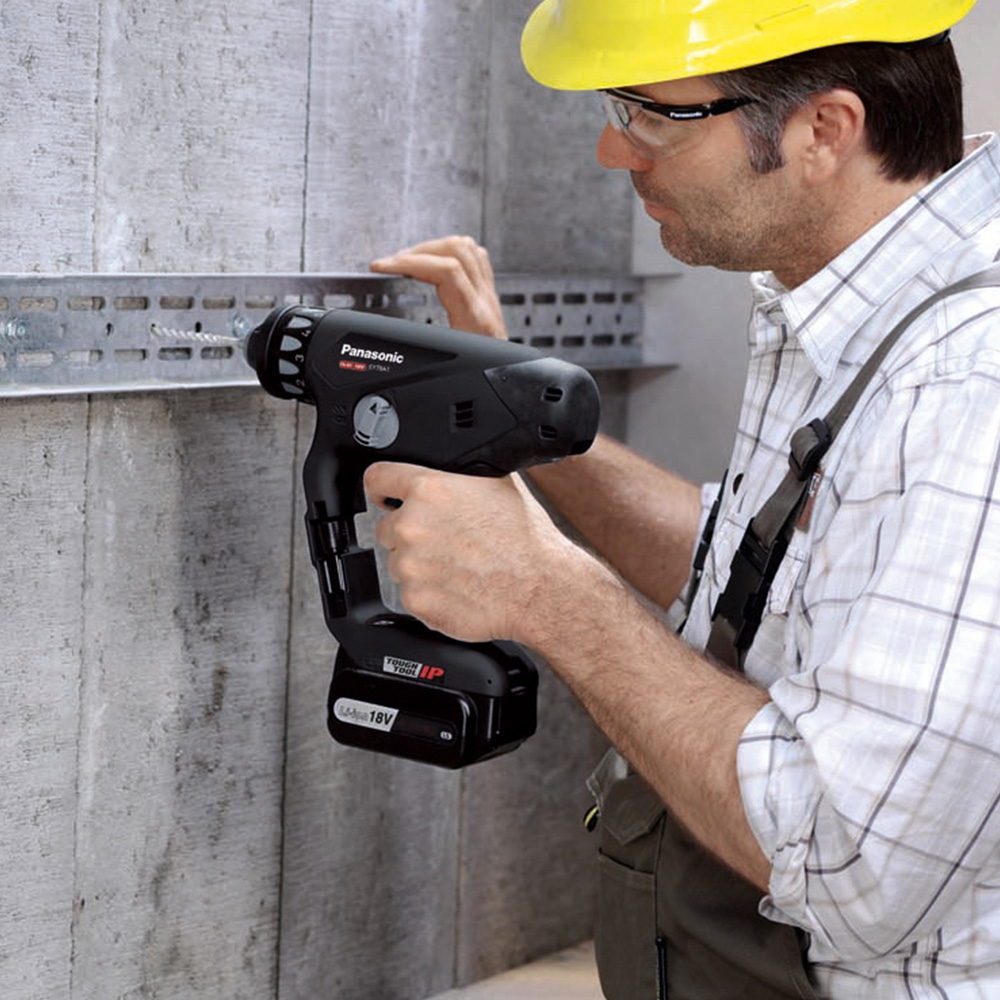 Panasonic EY78A1LJ2G SDS Plus Rotary Hammer Drill and Driver with 5Ah Batteries Image 2