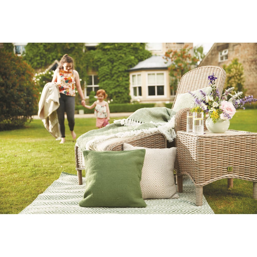 Hug Rug Dark Green Diamond Woven Rug 80 x 150cm Image 5