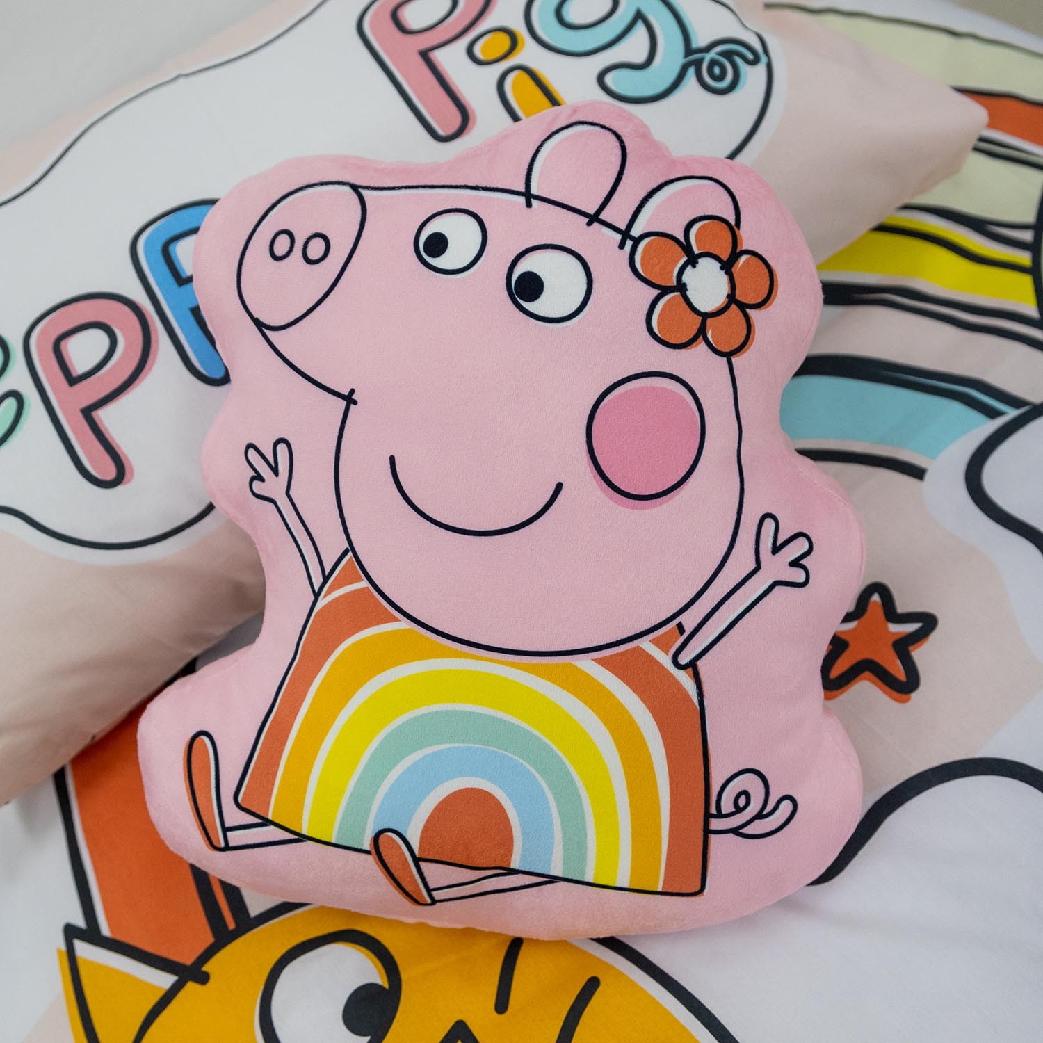 Peppa Pig Shaped Cushion - Pink Image 5