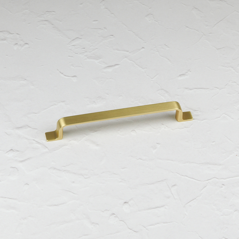 Handle & Home Brushed Brass Strap Handle 160mm Image 2