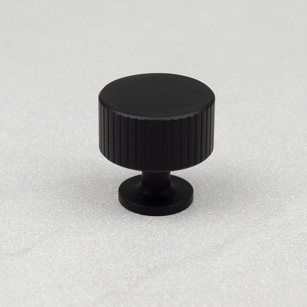 Handle & Home Matt Black Round Reeded Cupboard Knob 28mm Image 5