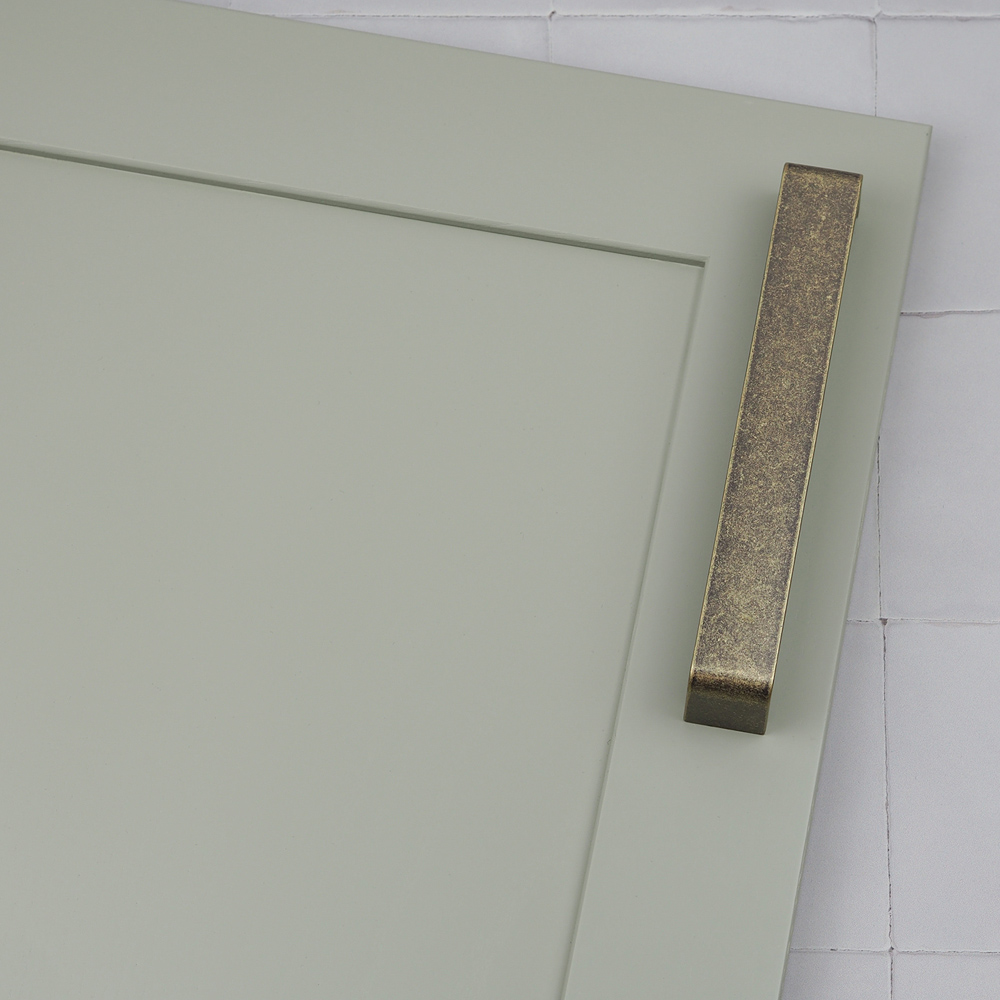 Handle & Home Antique Brass Handle 192mm Image 3
