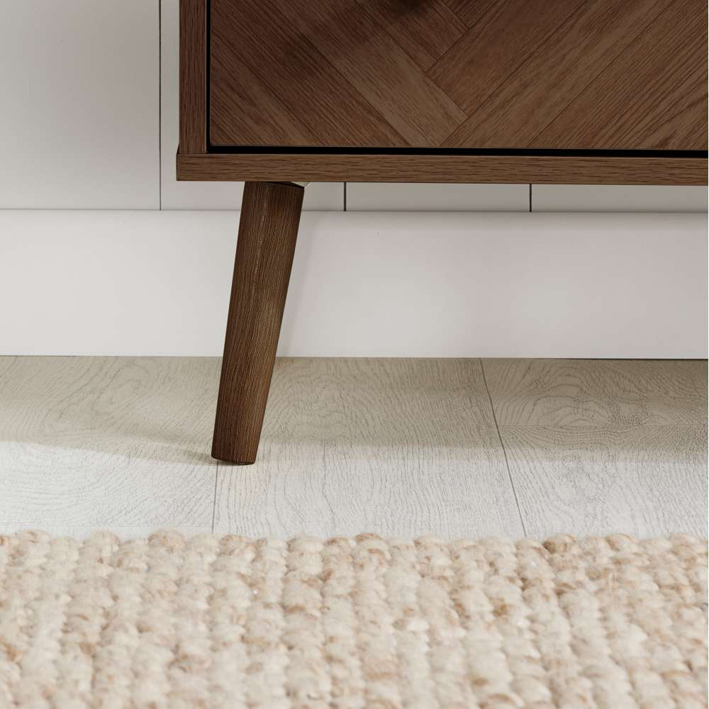 Herringford 4 Drawer Chest Image 6