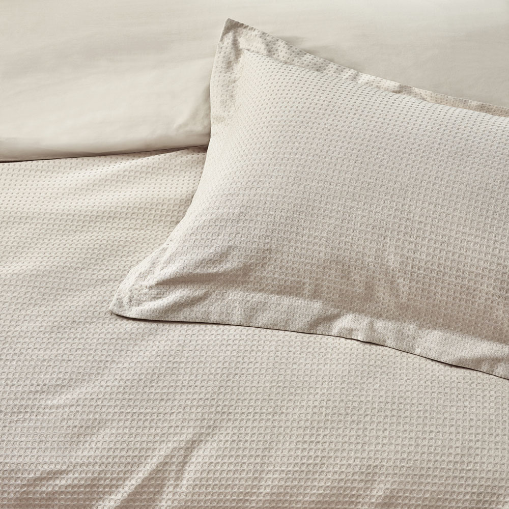 Yard King Size White Waffle Duvet Set Image 3