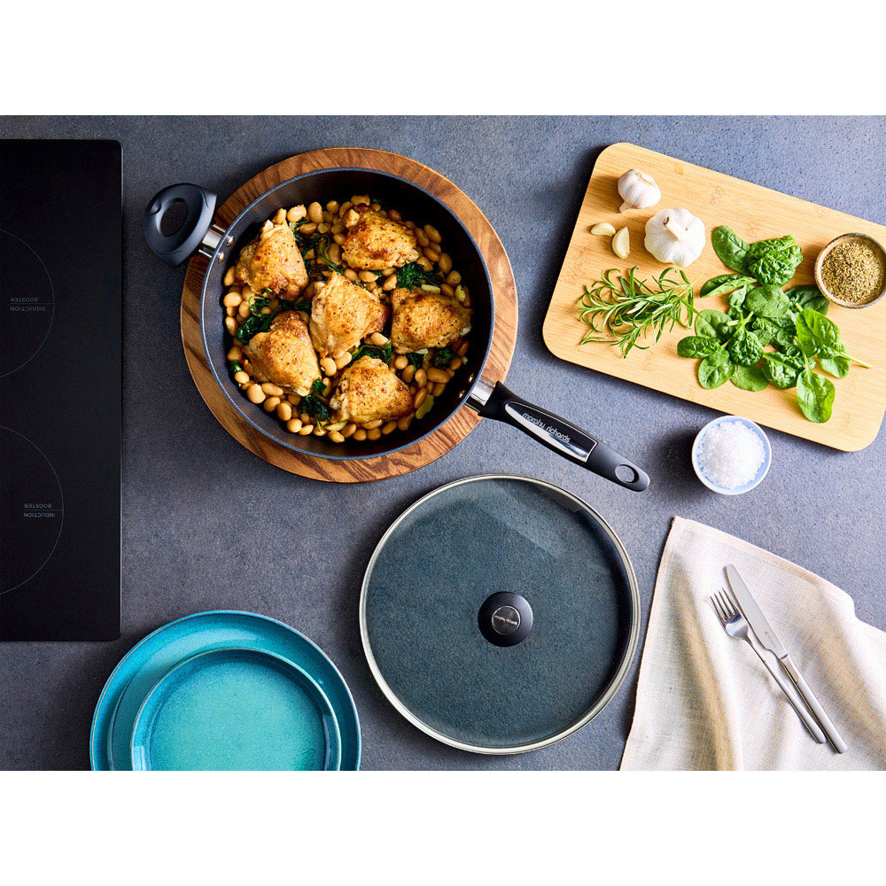 Morphy Richards 28cm Graphite Forged Aluminium Lidded Saute Pan Image 5