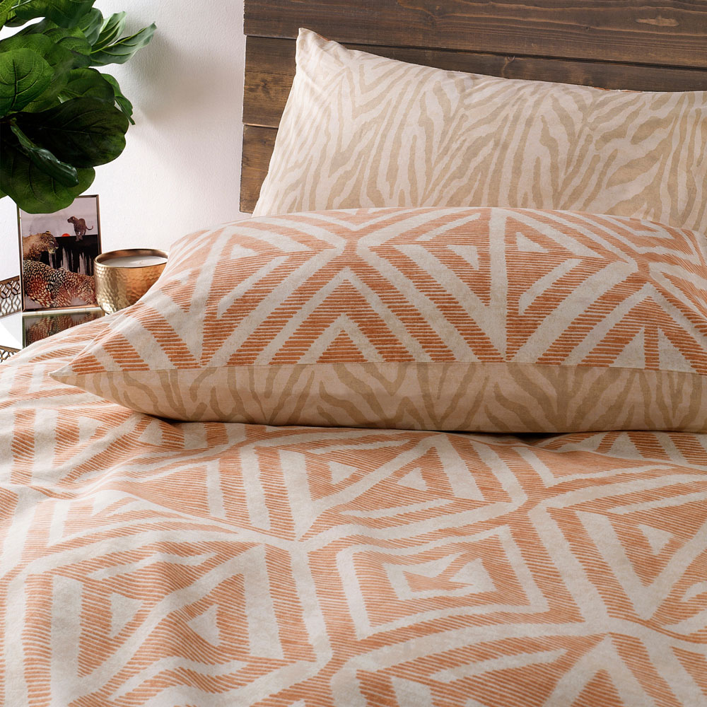furn. Tanza Super King Terracotta Duvet Set Image 2