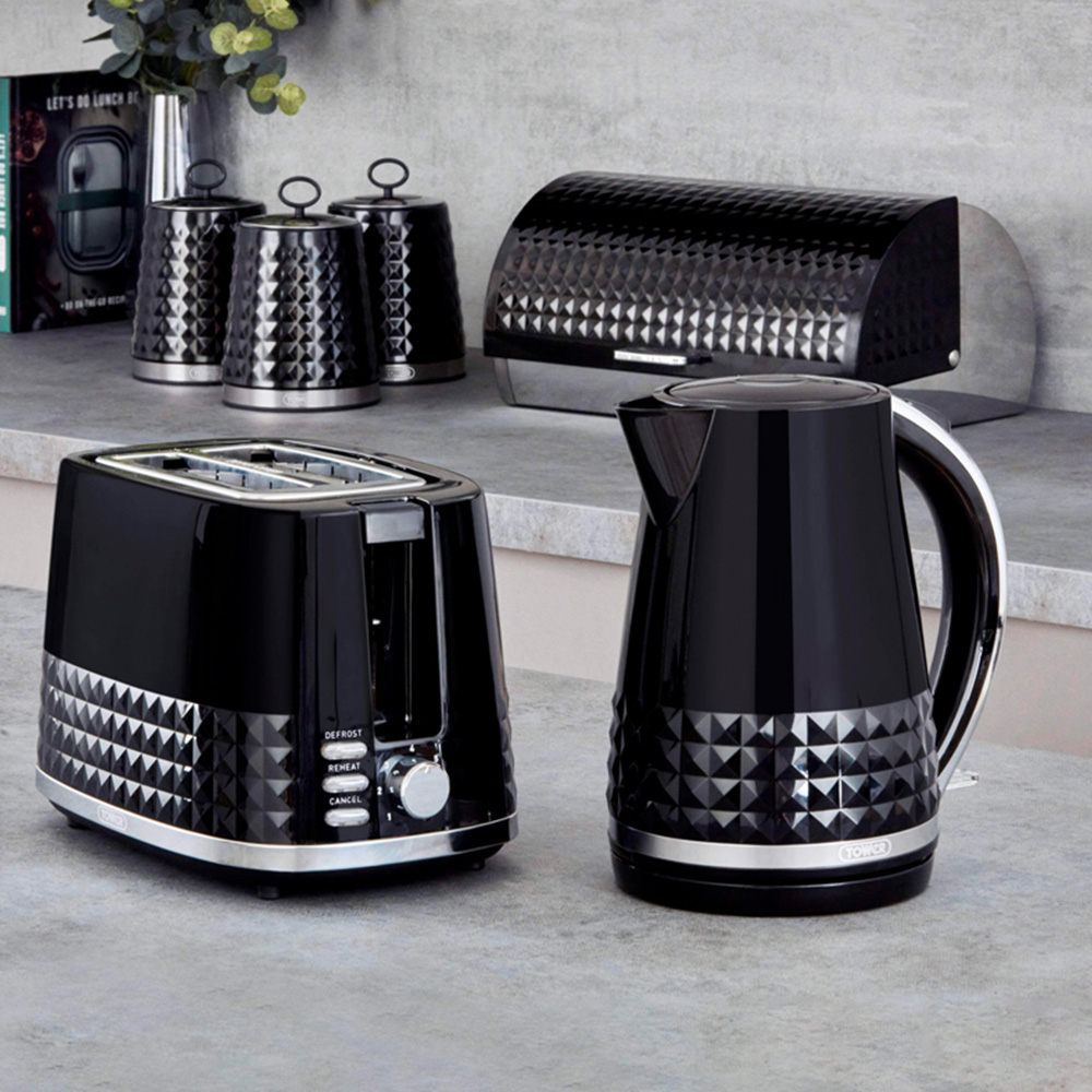 Tower Solitaire EEJB189 Black 2 Slice Toaster with 1.5L Kettle Set Image 2