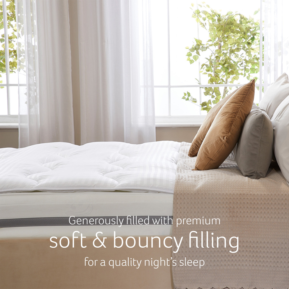 Snuggledown Super King Luxurious Hotel Mattress Topper Image 5