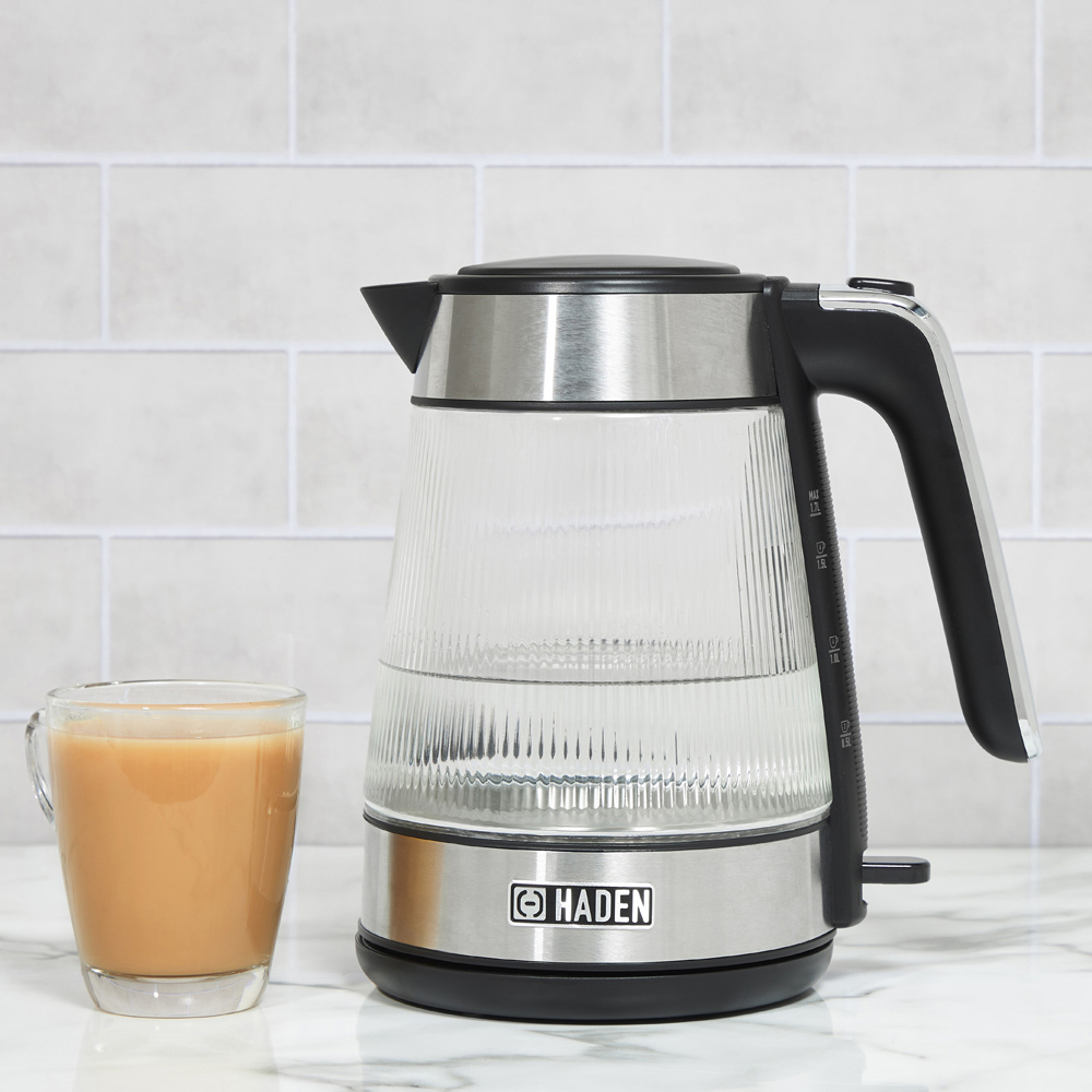 Haden Ribbed 1.7L Glass Kettle Image 2