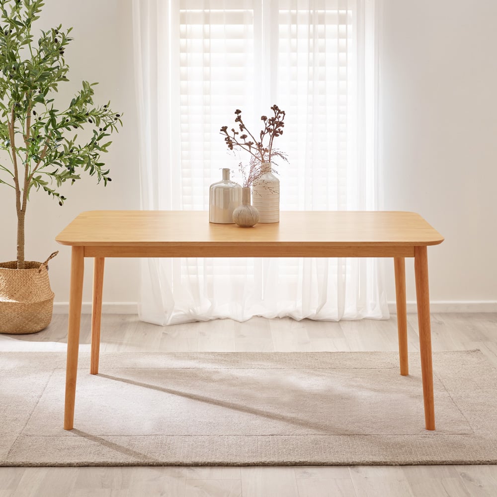 Furniturebox Lymington 6 Seater Solid Wood Dining Table Oak Effect Image 4