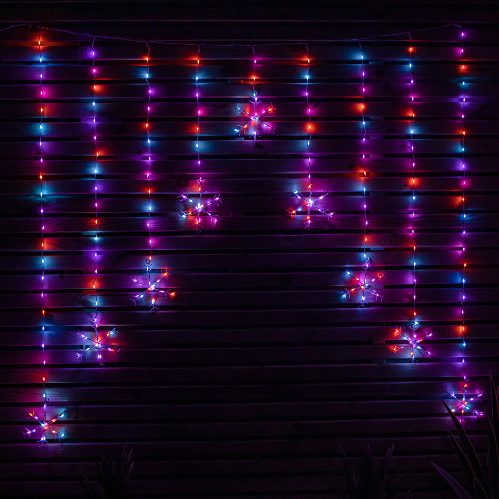 Samuel Alexander FlexiBrights 267 Rainbow LED Snowflake Clear Cable Curtain Light 1.2 x 1.2m Image 5
