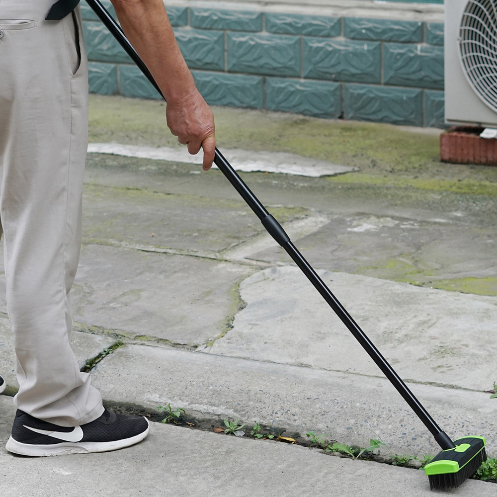 Gr8 Garden 3 in1 Extendable Weed Remover Brush Image 4