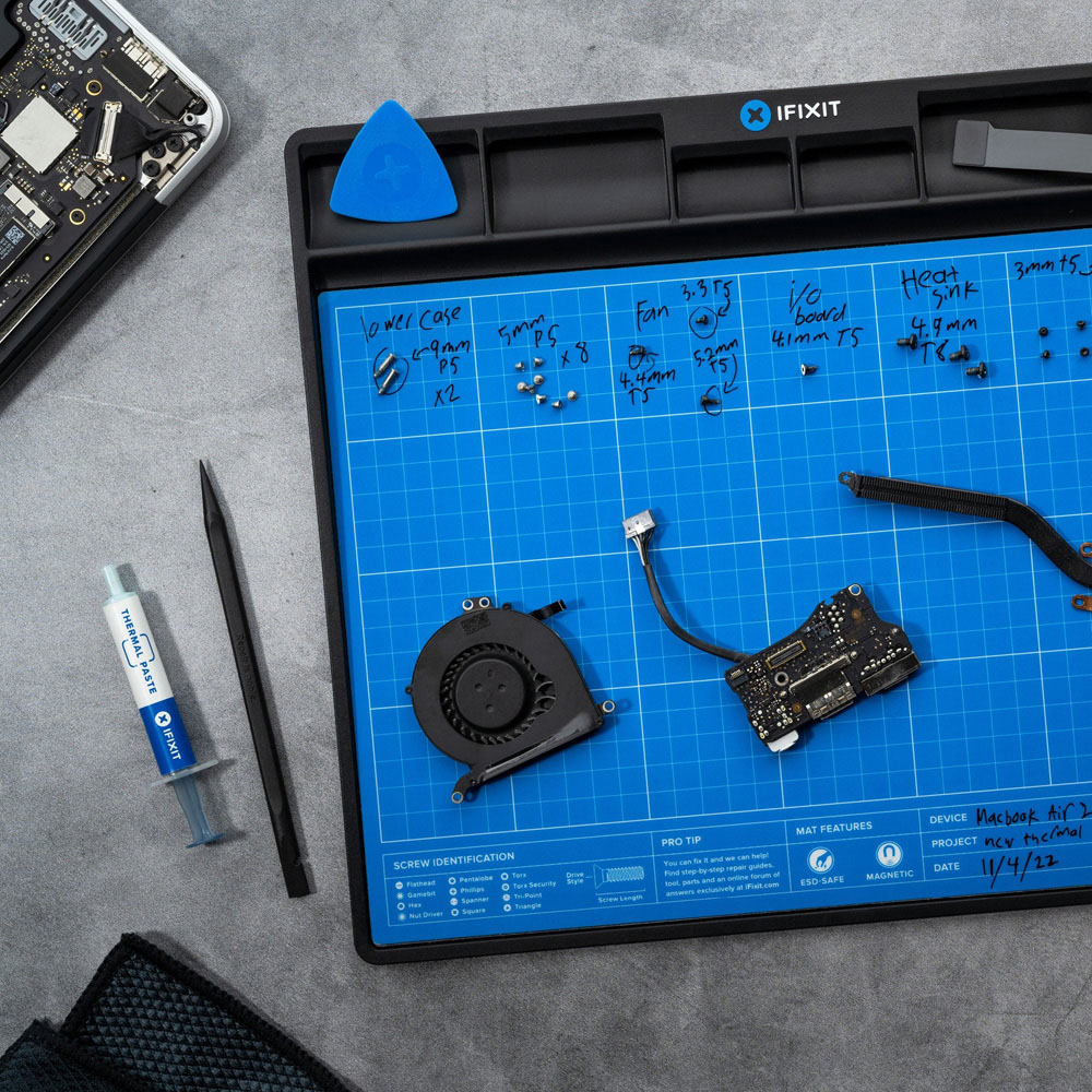 iFixit Magnetic FixMat Image 5